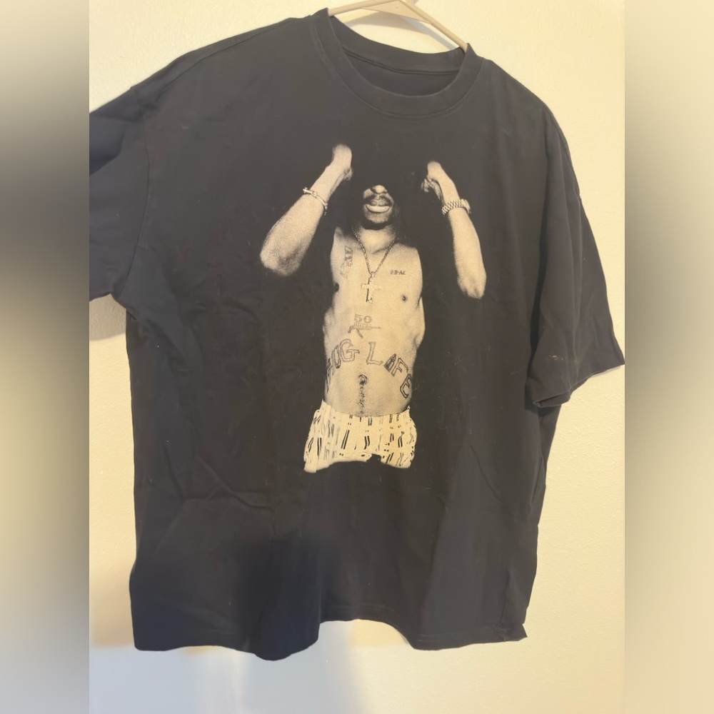Tupac Graphic Tee